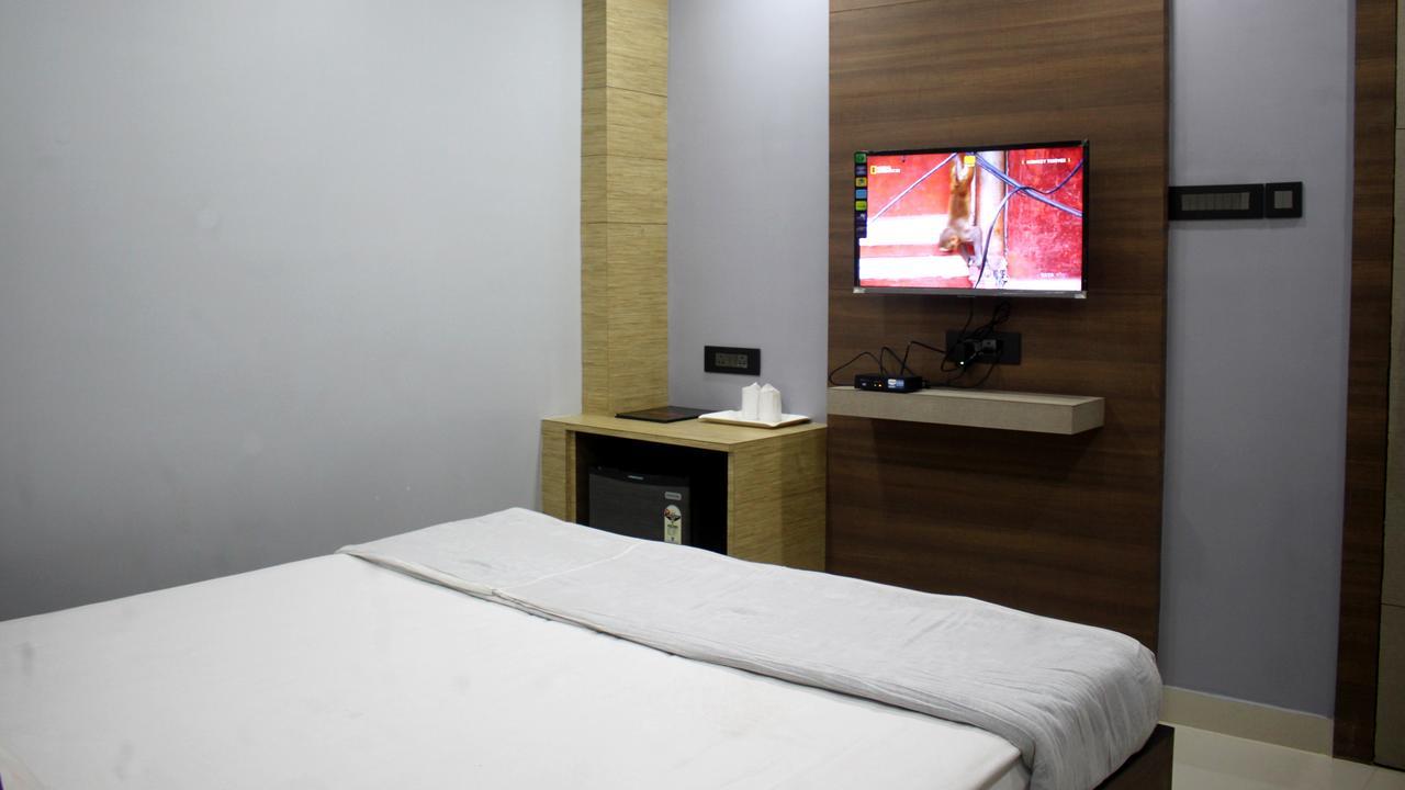Hotel Shreemoyee Inn - Kamakhya Temple Гувахати Екстериор снимка