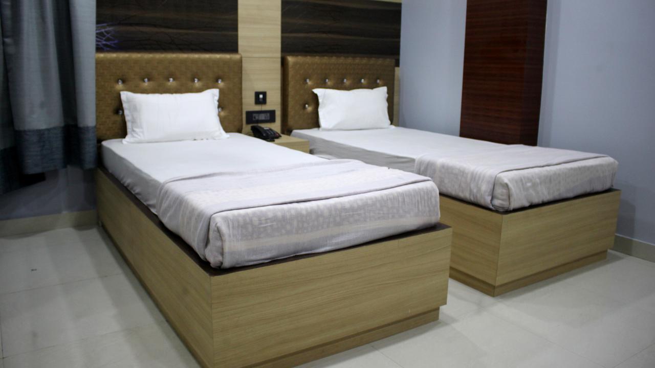 Hotel Shreemoyee Inn - Kamakhya Temple Гувахати Екстериор снимка